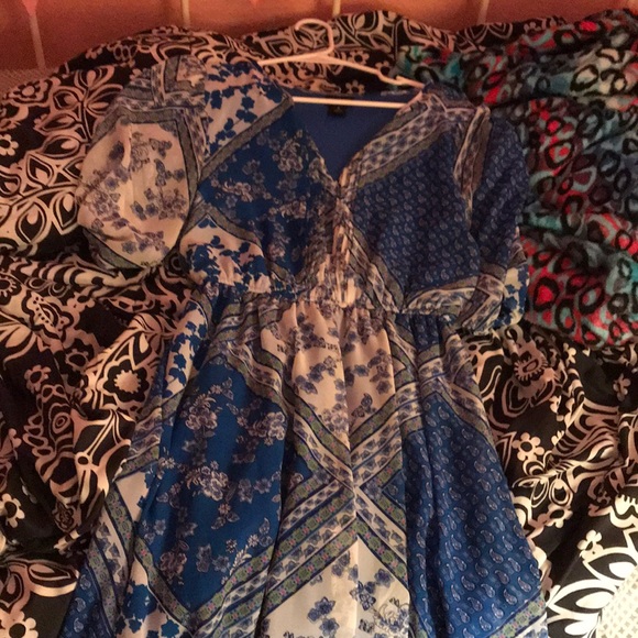 Dress - Picture 1 of 1